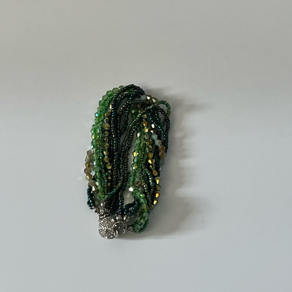 Green beaded bracelet - Picture 3 of 8